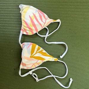 Billabong bikini top